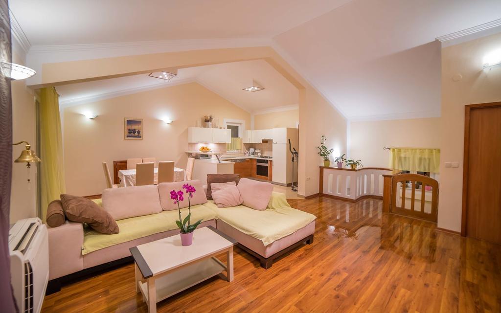 Captain'S Apartment Barbat na Rabu Екстер'єр фото