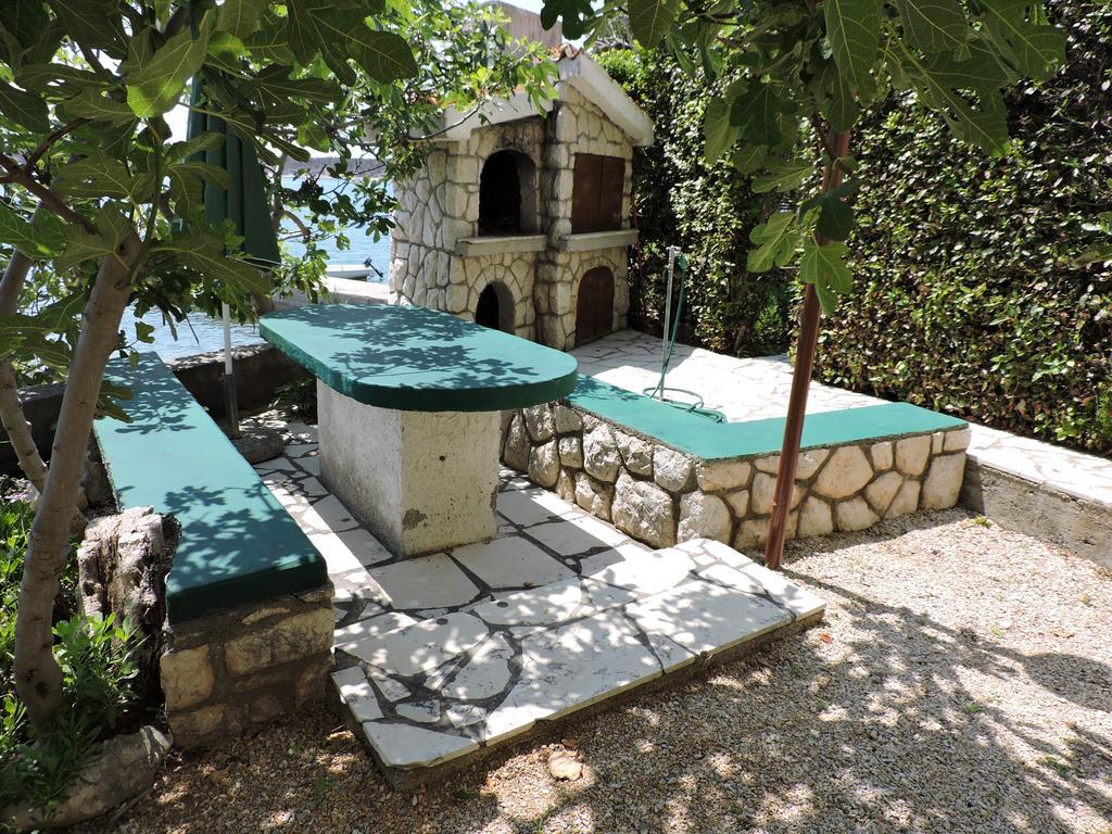 Captain'S Apartment Barbat na Rabu Екстер'єр фото