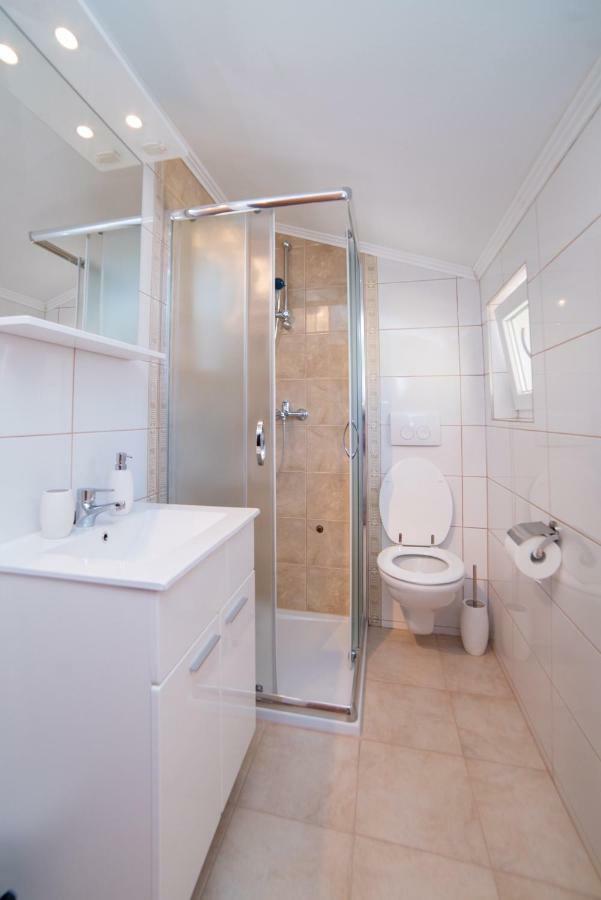 Captain'S Apartment Barbat na Rabu Екстер'єр фото